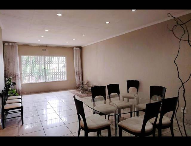 2 BEDROOM TOWNHOUSE FOR SALE IN MORNINGHILL